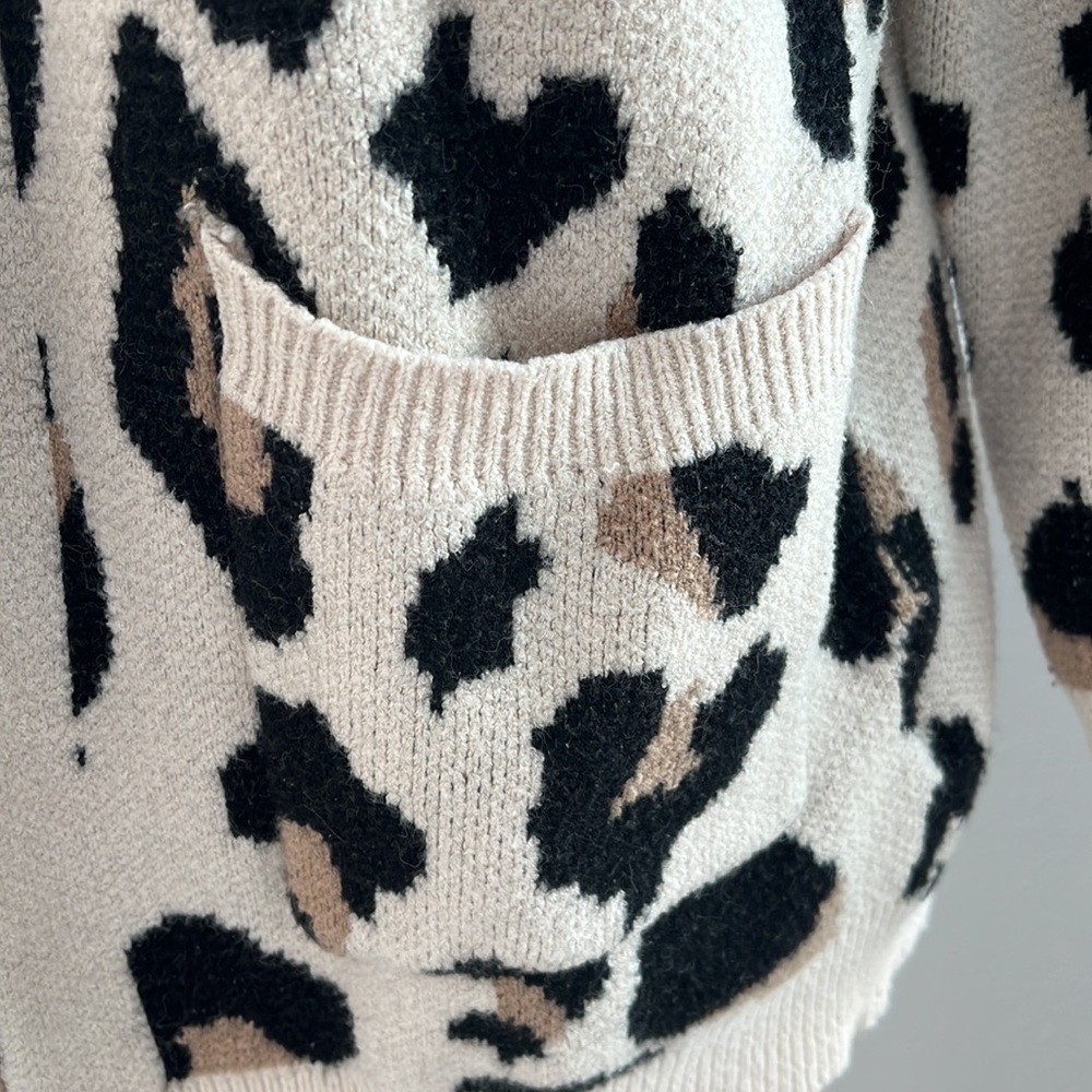 Open Cardigan With Front Patch Pockets - image 7